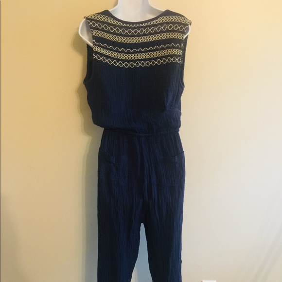 Clearance $10 LILKA SLEEVELESS JUMPER EMBROIDERY M - Picture 4 of 5